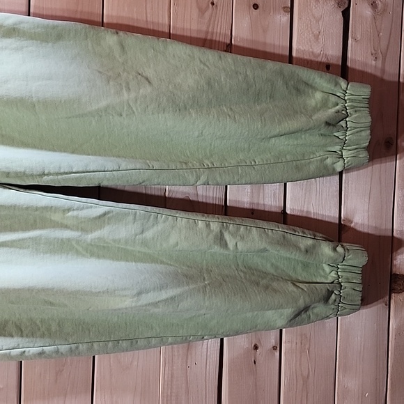 Brandy Melville Joggers Size Medium Women's - Picture 2 of 7